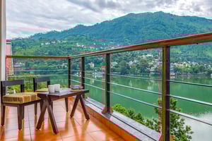 Book Your Luxurious Stay 4 Rooms Lakeview Manor In Bhimtal