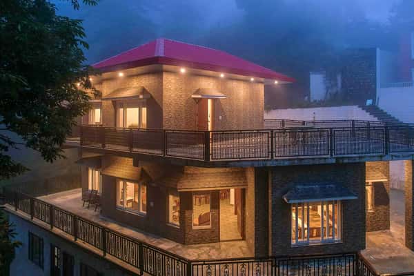 Book Your Luxurious Stay Pineview Albert Estate In Mussoorie