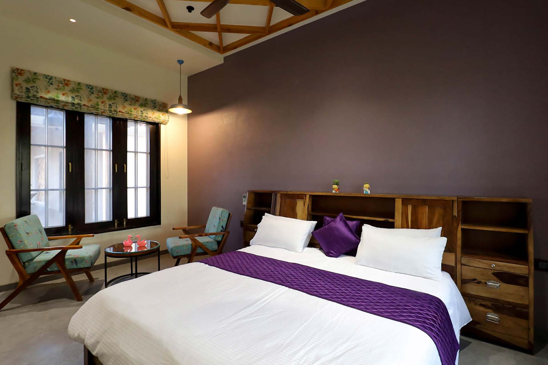 2 Rooms @ Desert Palms