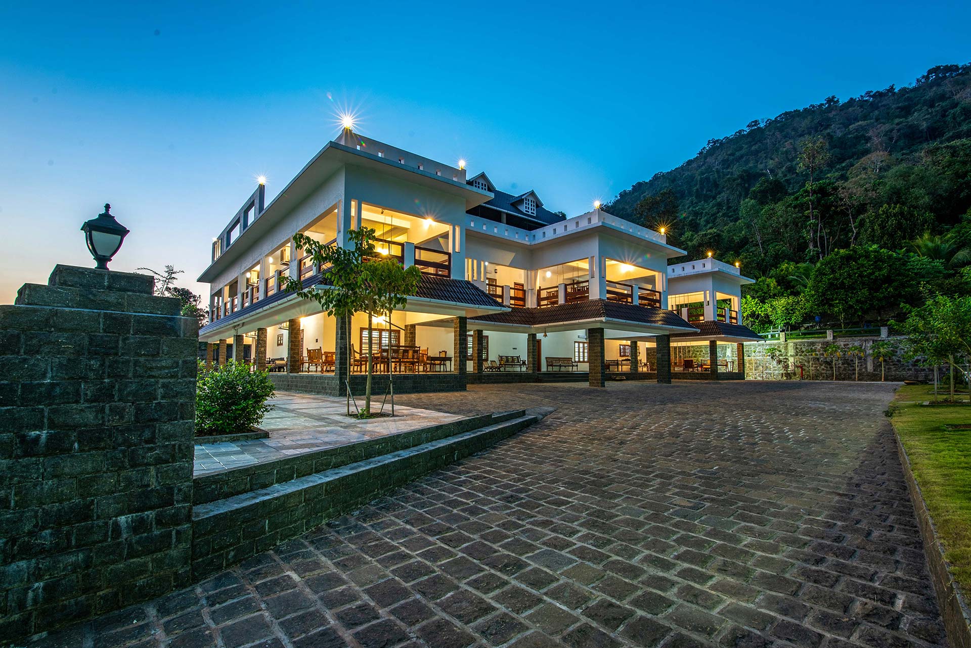 2 Rooms @ Springhills Villa & Ayurvedic Spa - Image 2