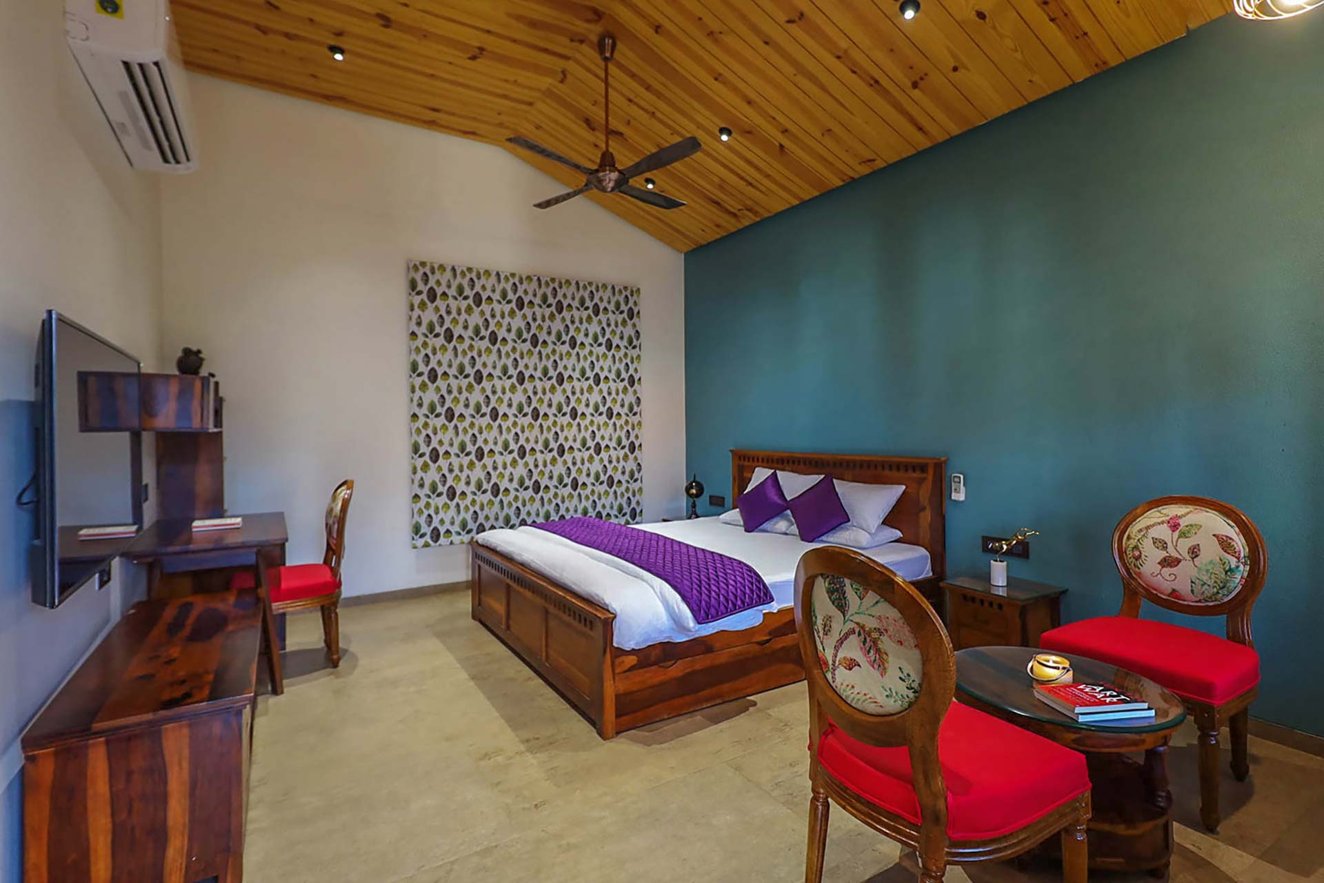 3 Rooms @ Desert Palms