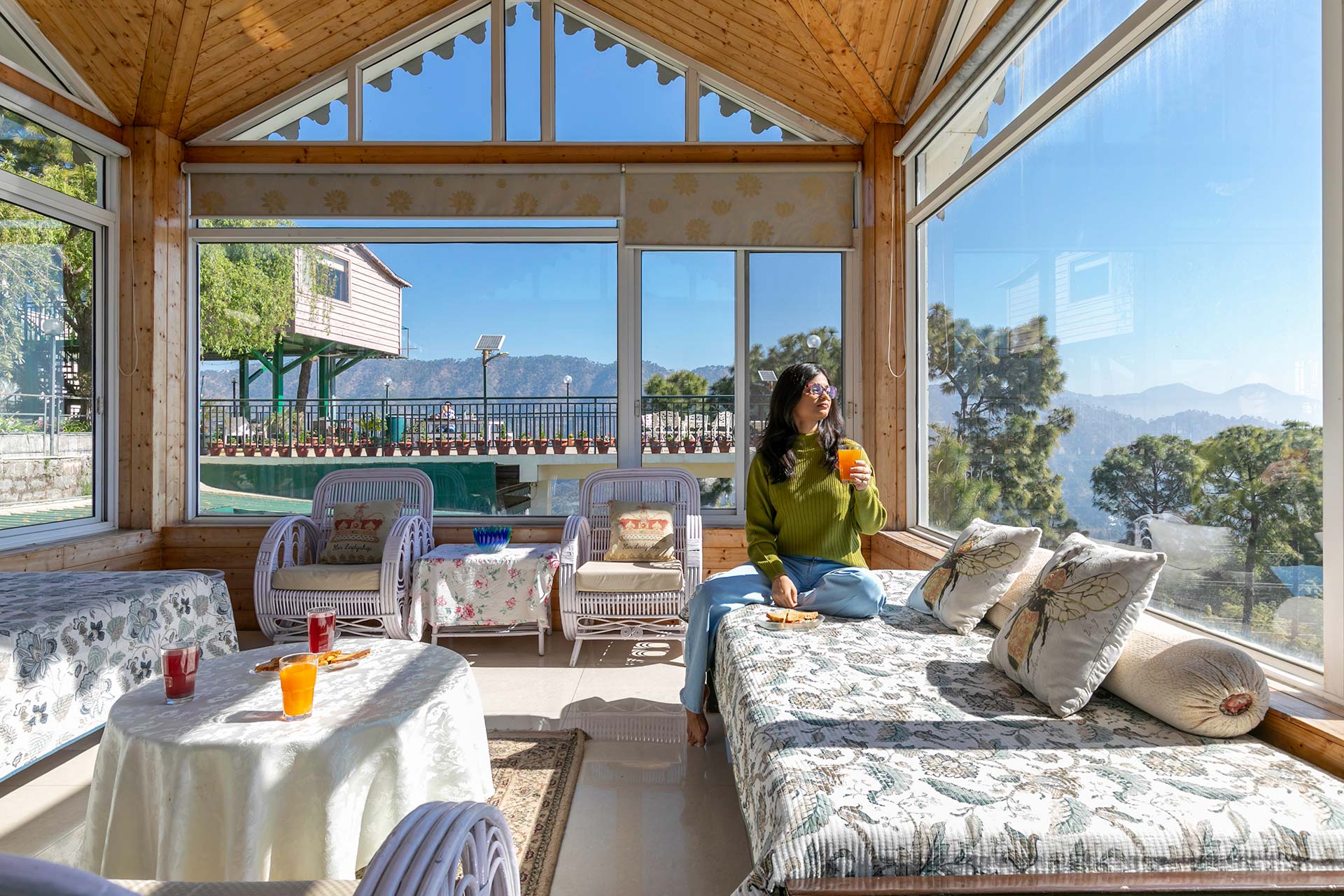 4 Rooms @ Villa Mountain Crest w/ Outdoor Pool - Image 4