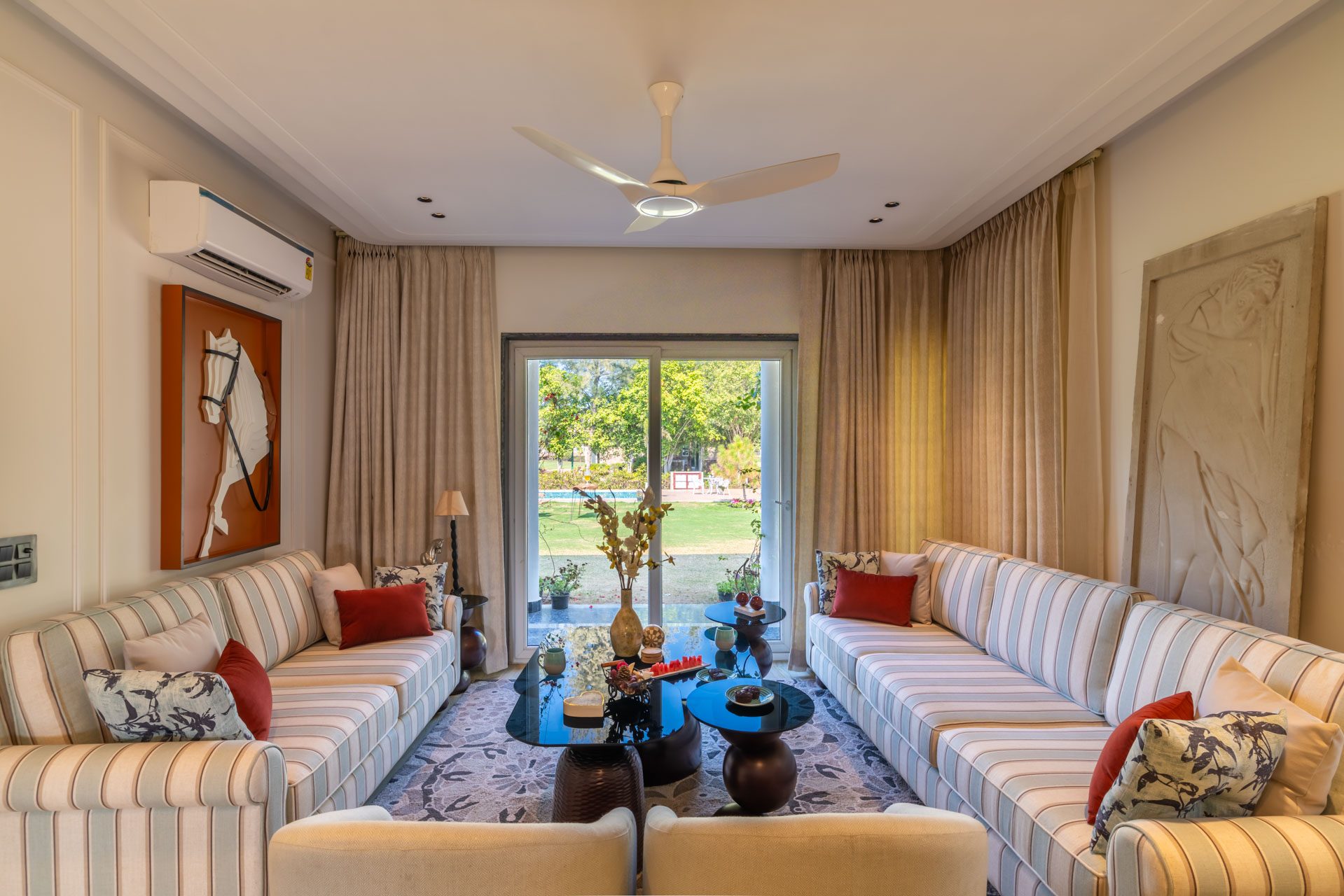Barton Estate w/ Outdoor Pool - Manesar - Image 4