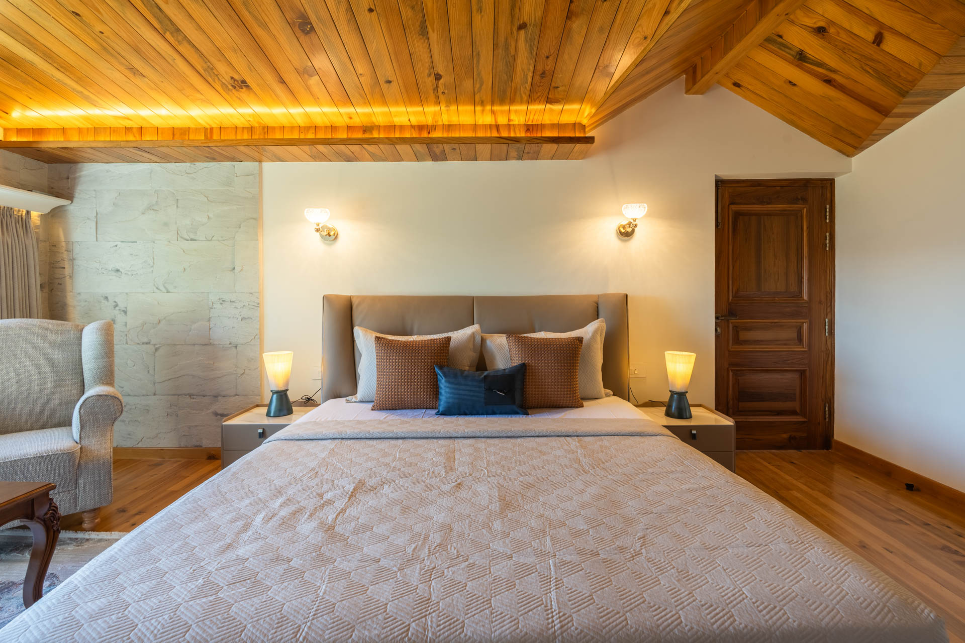 Chestnut Manor