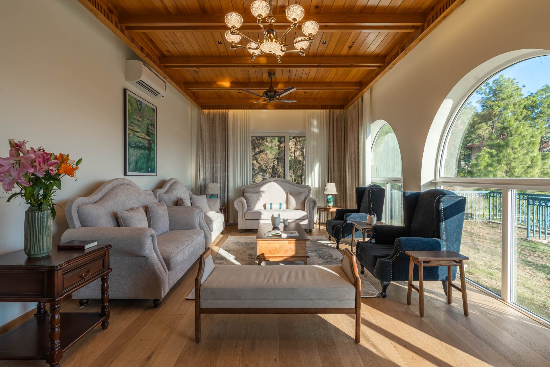 Chestnut Manor
