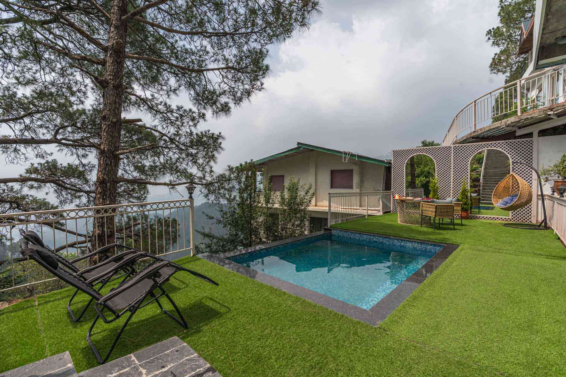 Book Your Luxurious Stay @ Chapter 1 @ The Ever House W/ Outdoor