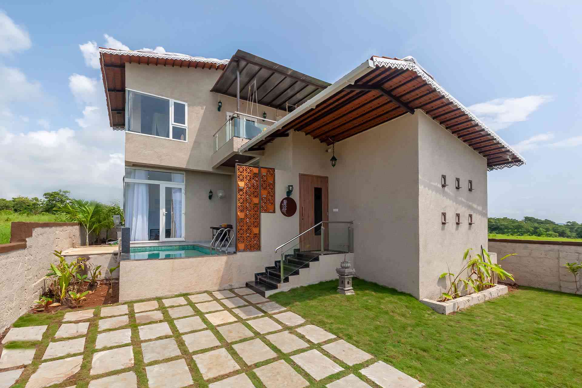 https://img.vistarooms.com/gallery/compressed/coral-breeze-8acefe.jpg