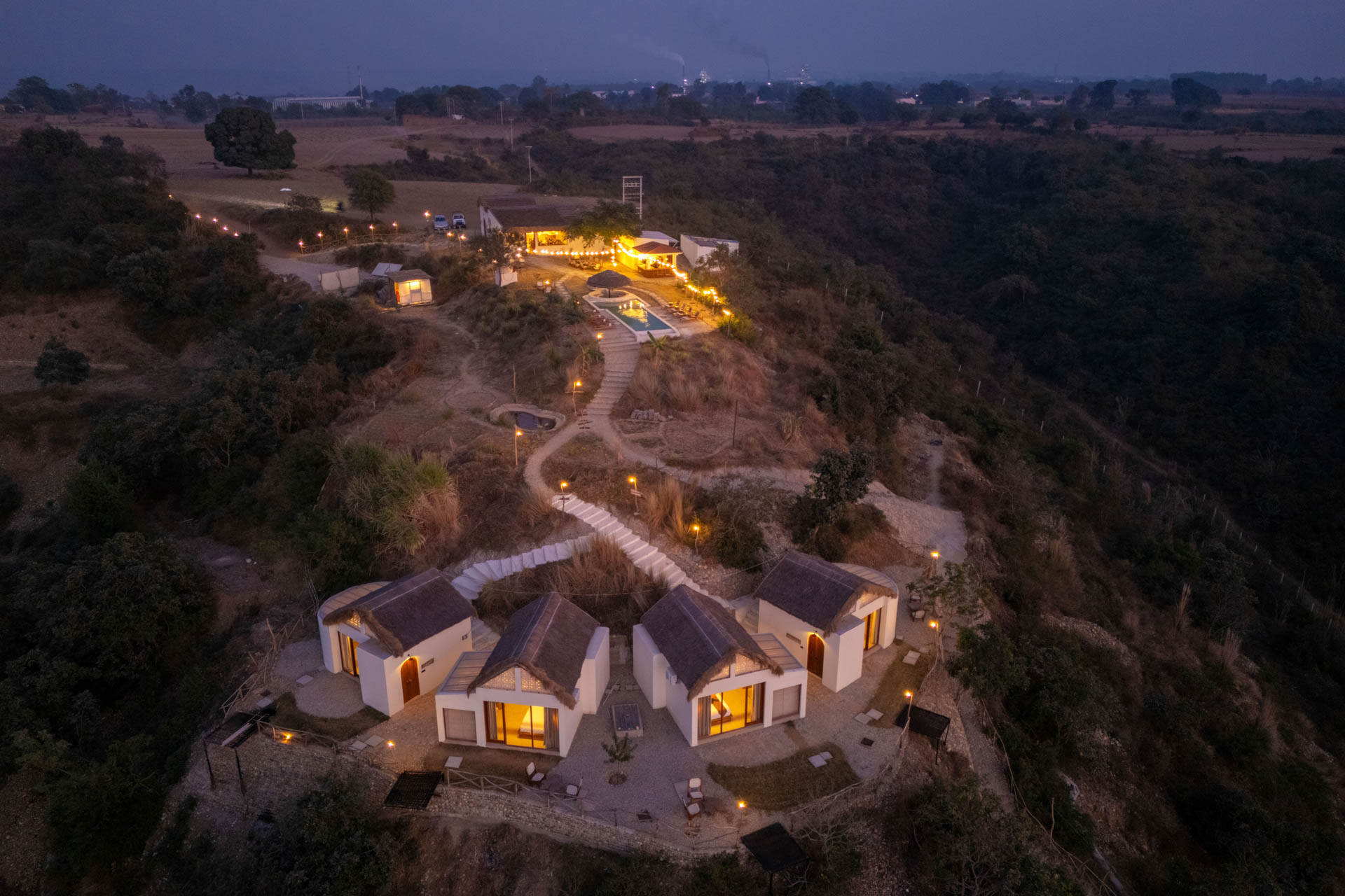 Daik @ Artisanal Heights w/ Jacuzzi and Infinity Pool - Image 3