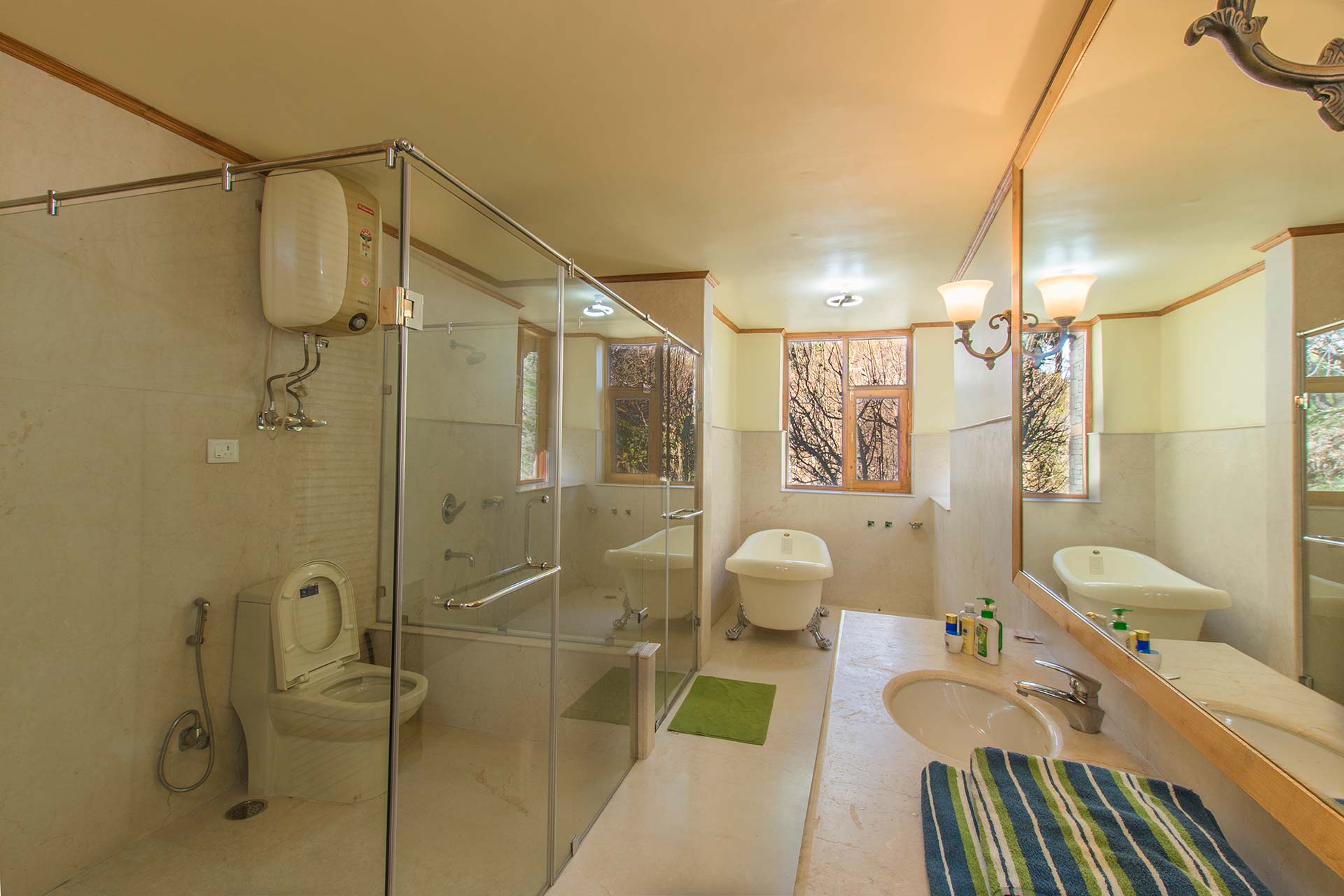 3 Luxury Rooms @ The Imperial Estate