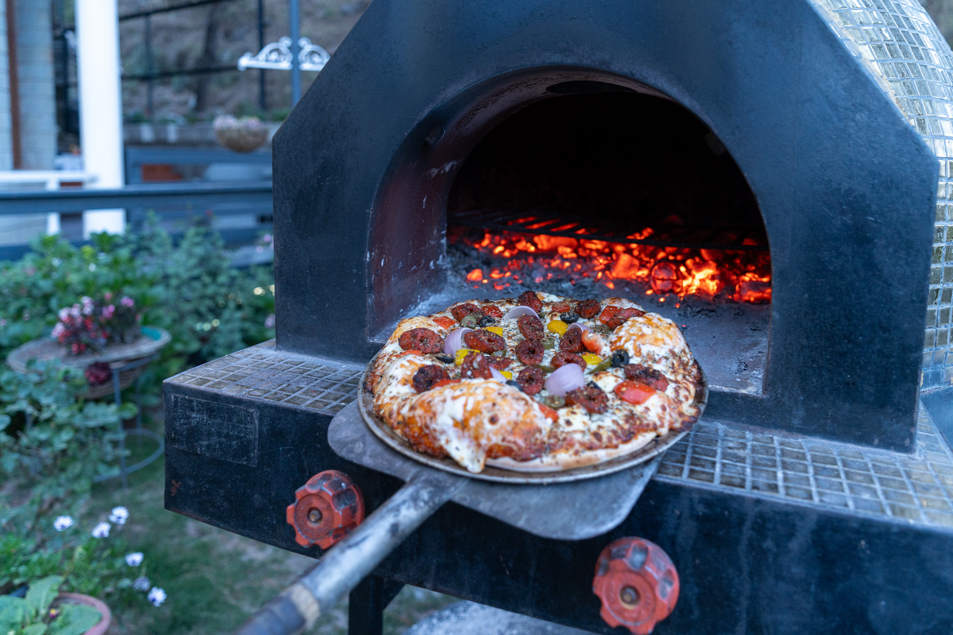 Floradale w/ Jacuzzi & Wood-Fire Pizza