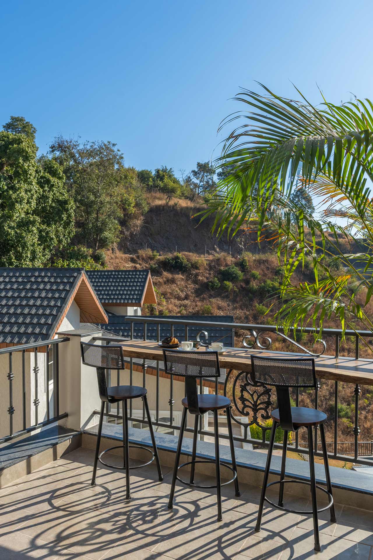 ILIKA W Heated Infinity Pool and Jacuzzi