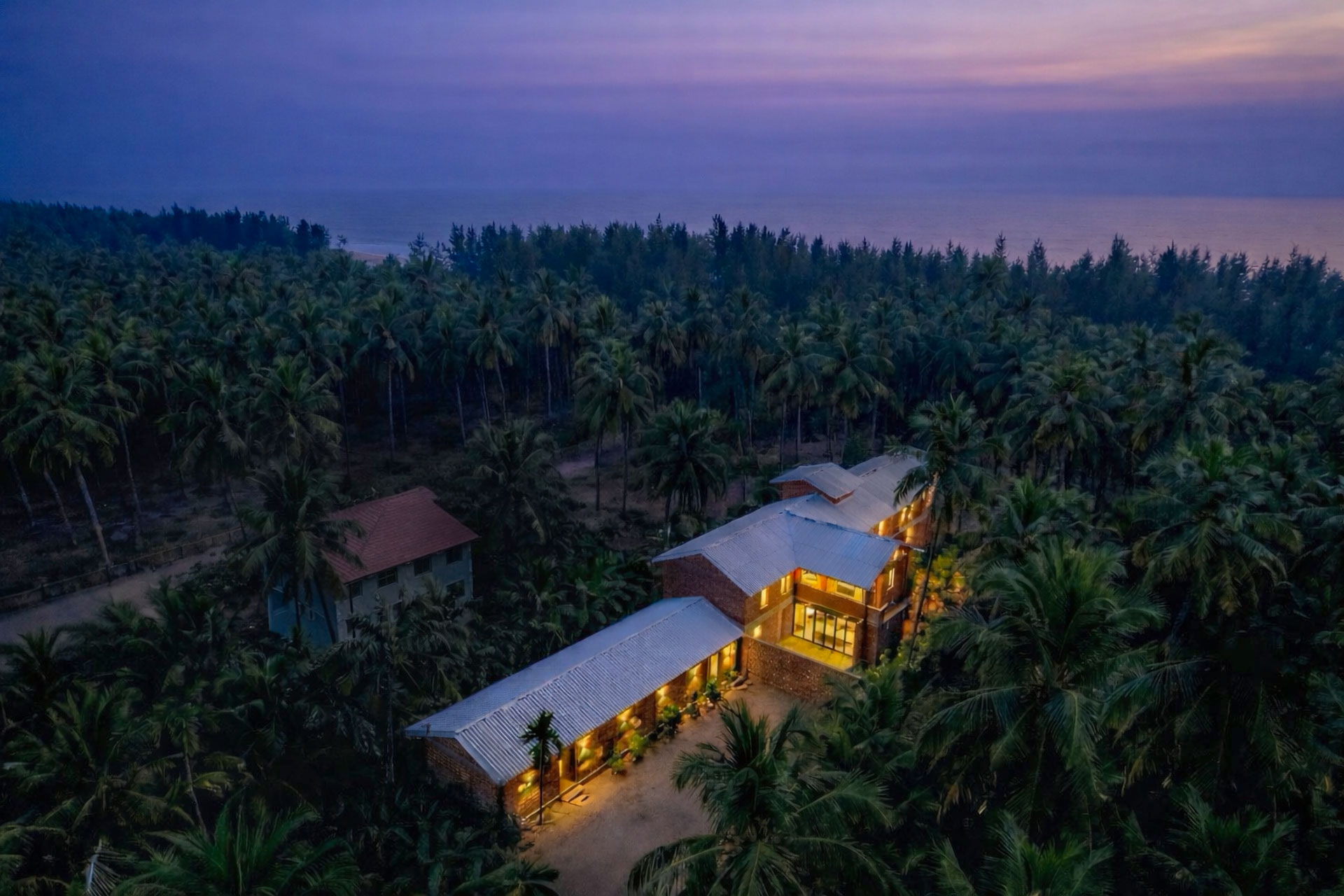 beachfront villa in shrivardhan