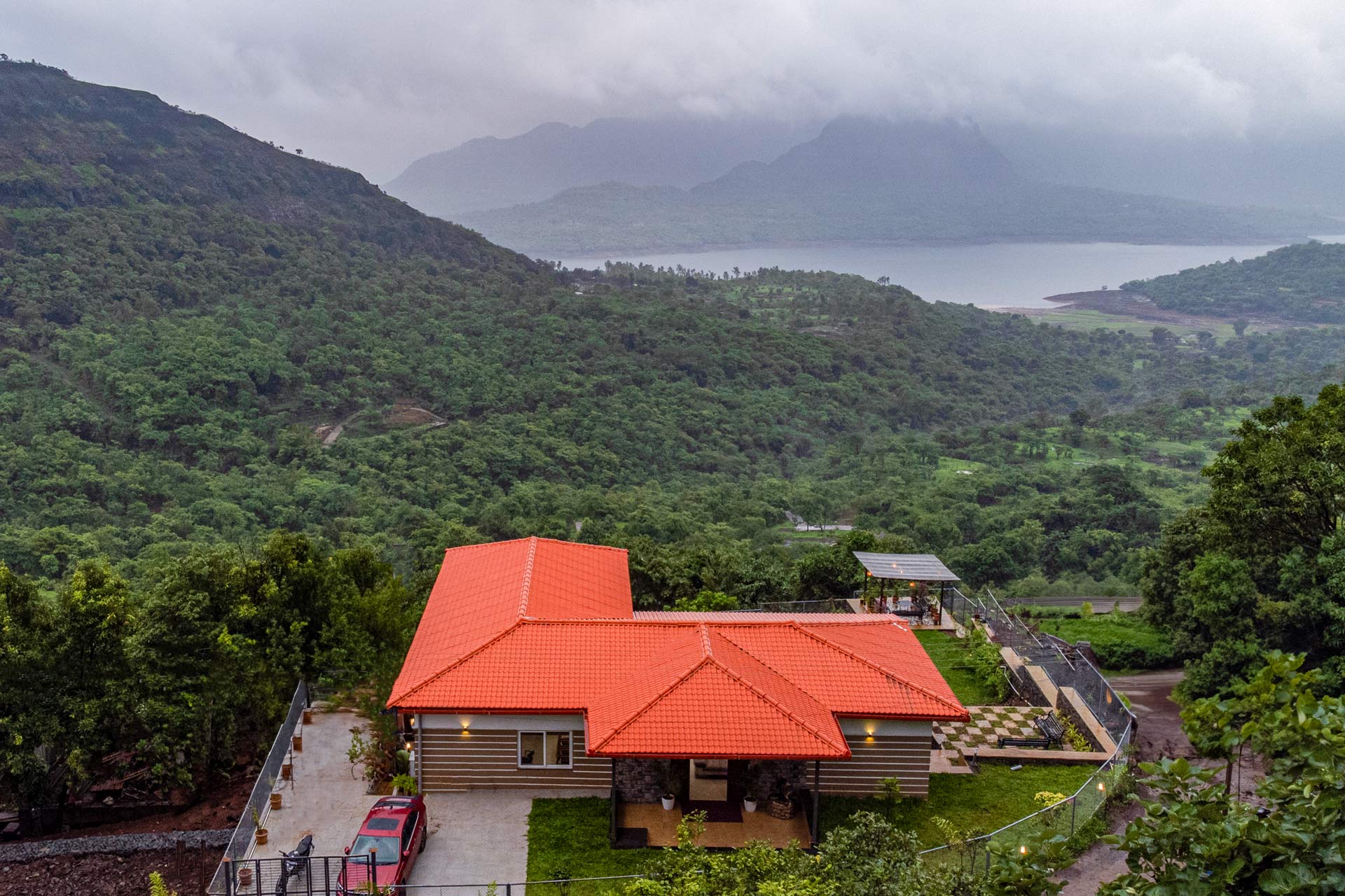 Waterfront Villa - Image 3