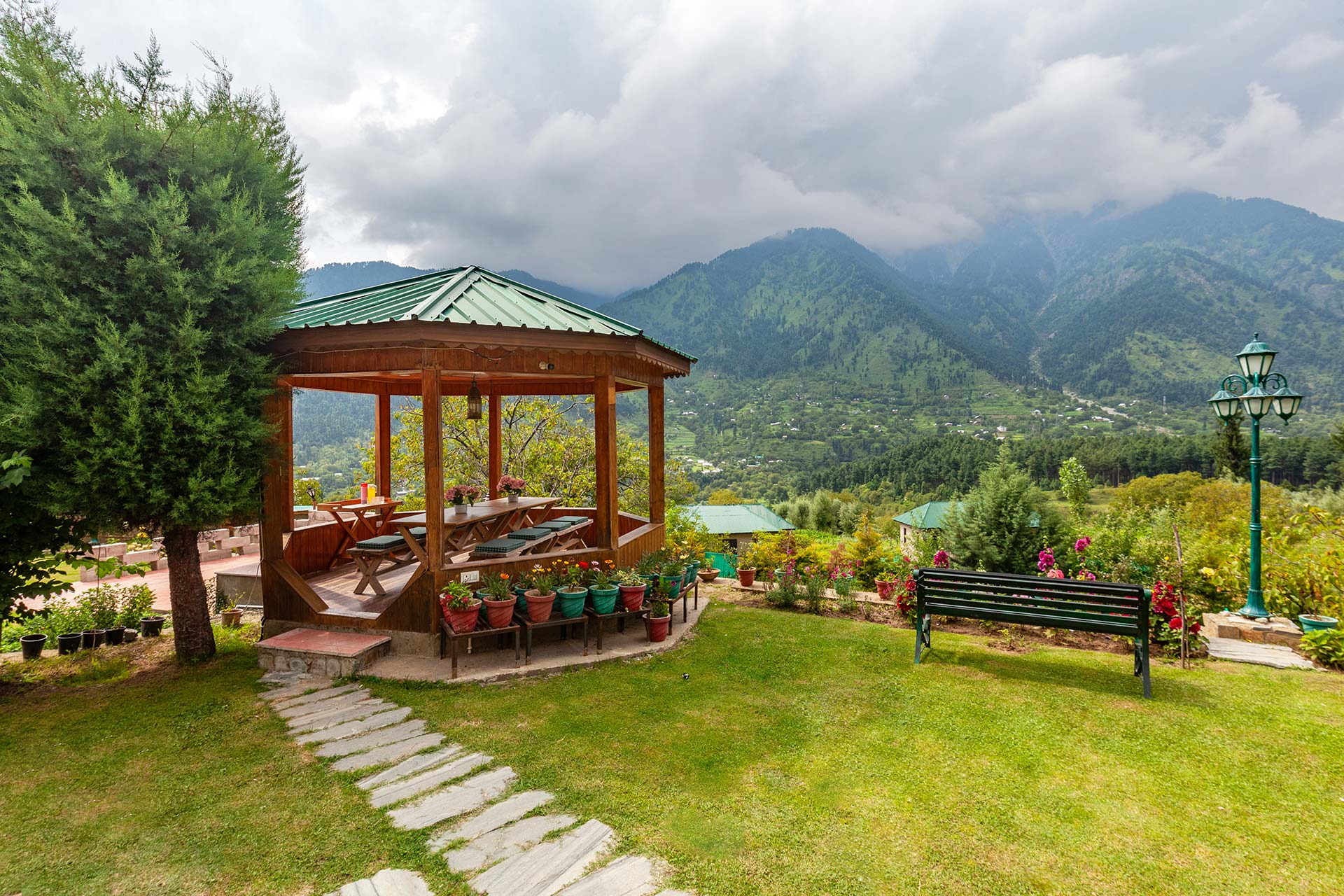Ruhaniyat - Image 2