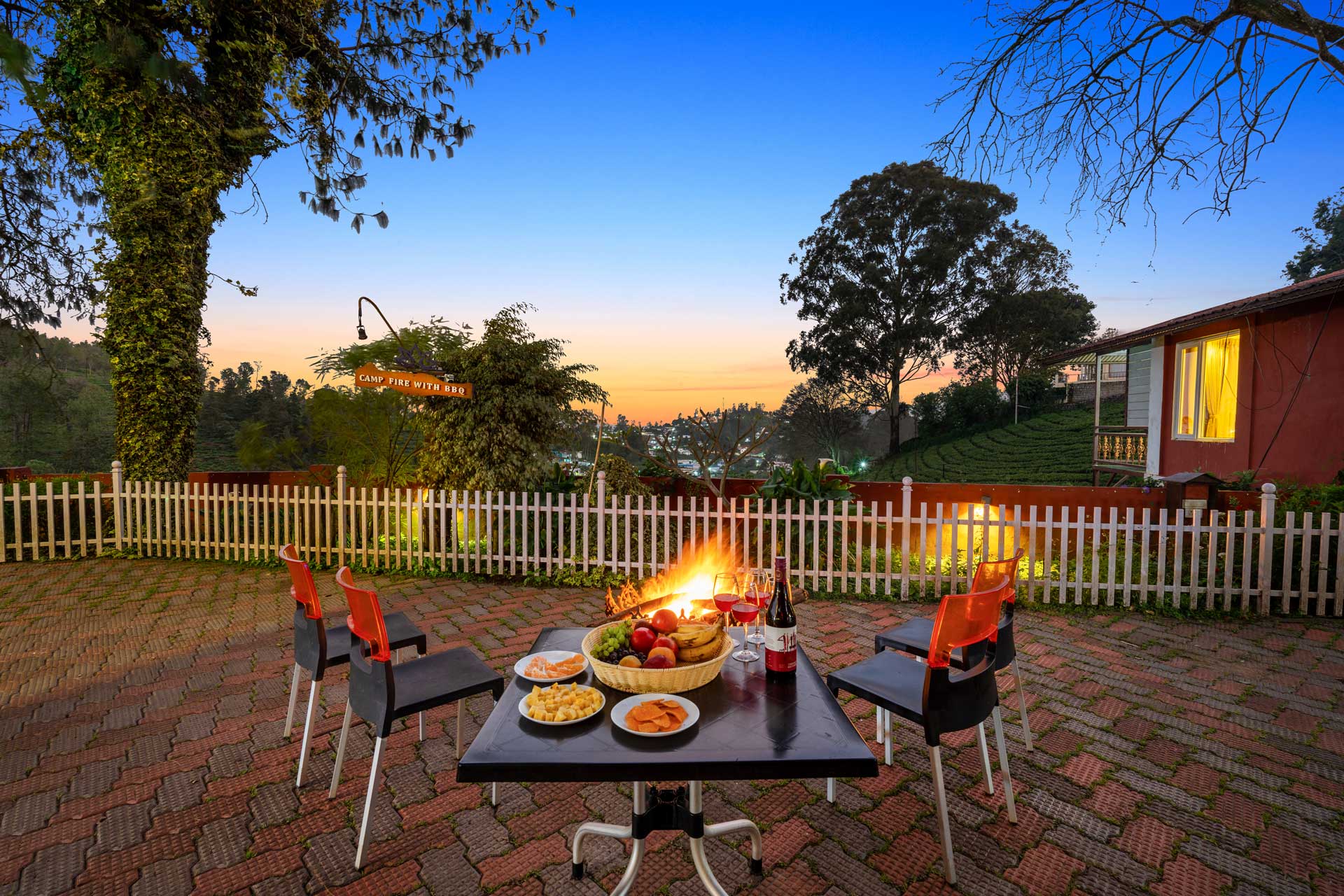 Luxury Room w/ Balcony @ Lakshmi Retreat - Kotagiri