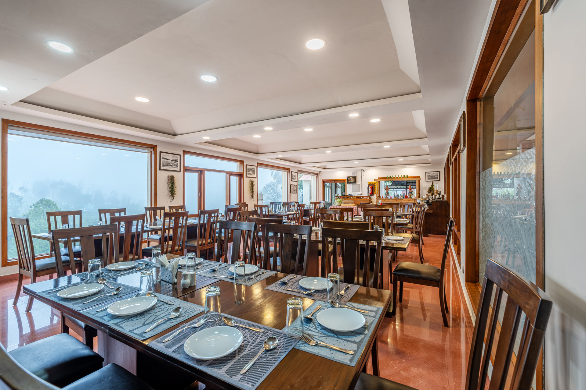 Luxury Room w/ Balcony @ Lakshmi Retreat - Kotagiri