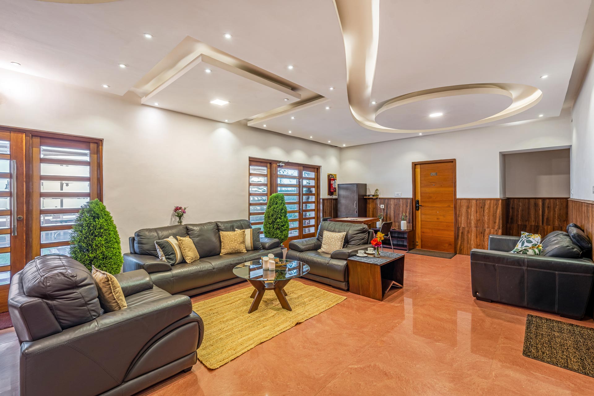 Luxury Room w/ Balcony @ Lakshmi Retreat - Kotagiri - Image 4