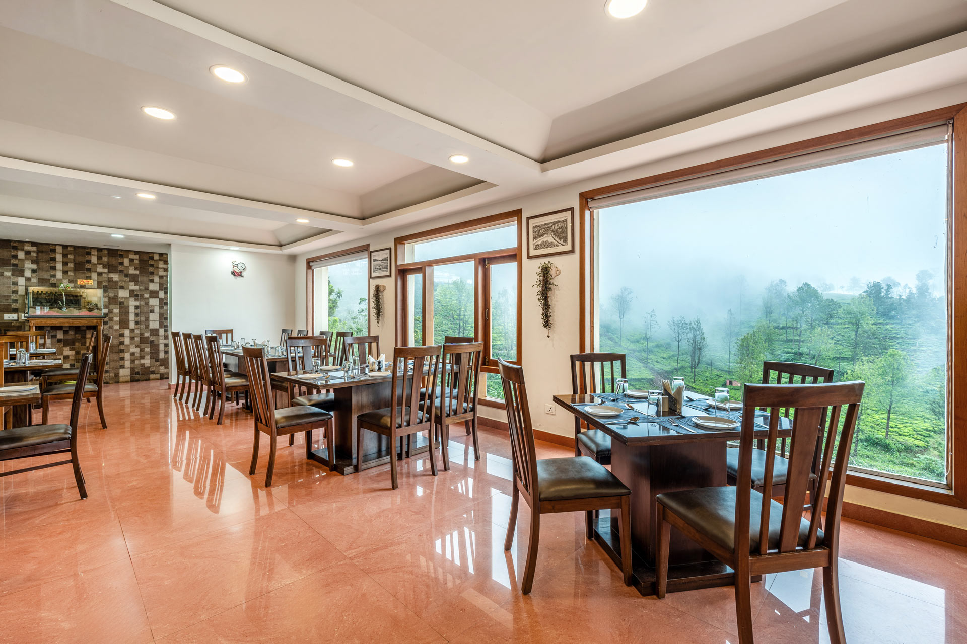 Luxury Room w/ Balcony @ Lakshmi Retreat - Kotagiri - Image 5