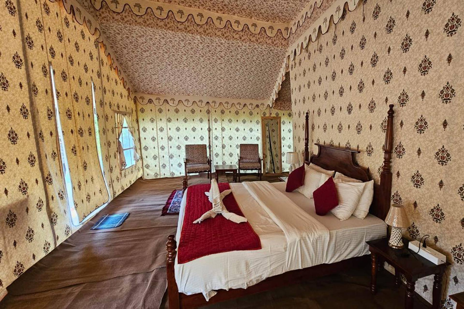 Luxury Tents @ Prayagraj Tent City - Mahakumbh 2025 - Image 3
