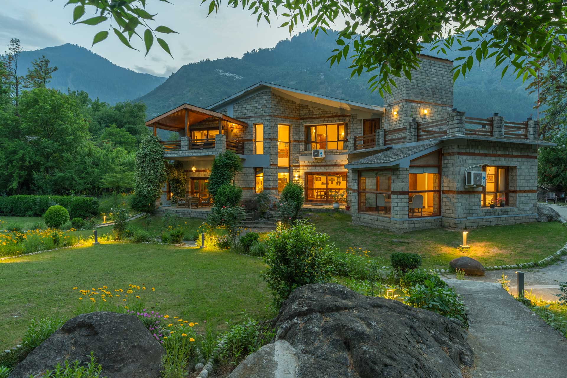 Moets Waterfront Estate - Raison - Image 2