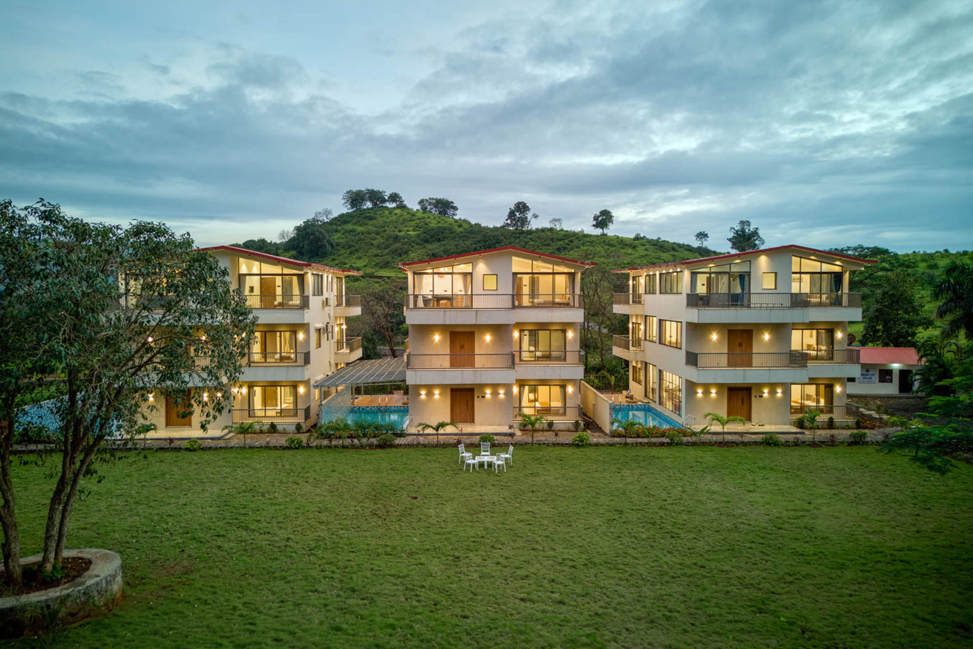 Mountain 9bhk Event Villas in igatpuri — image 1 of 5
