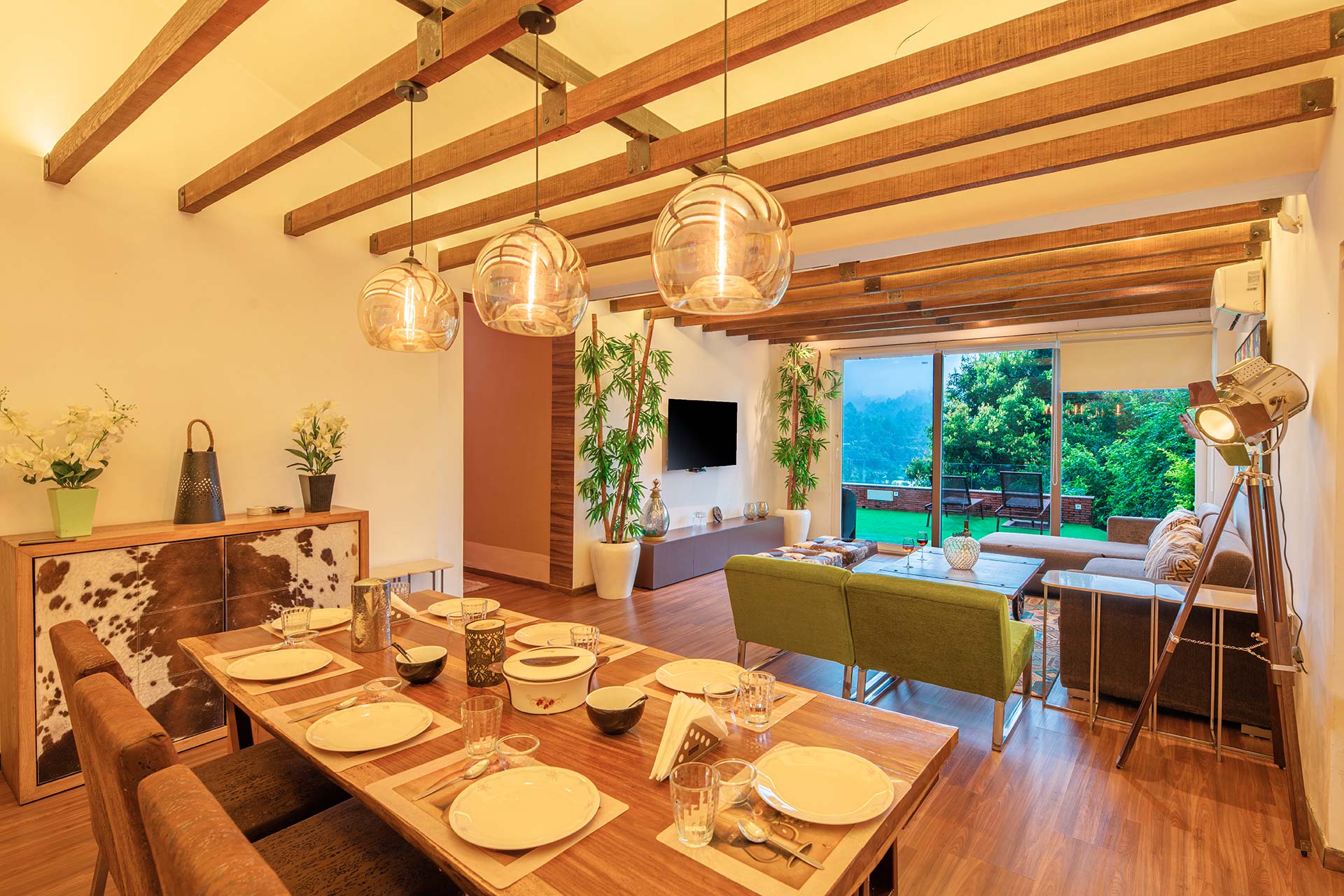 Oberoi's Chalet - Image 2