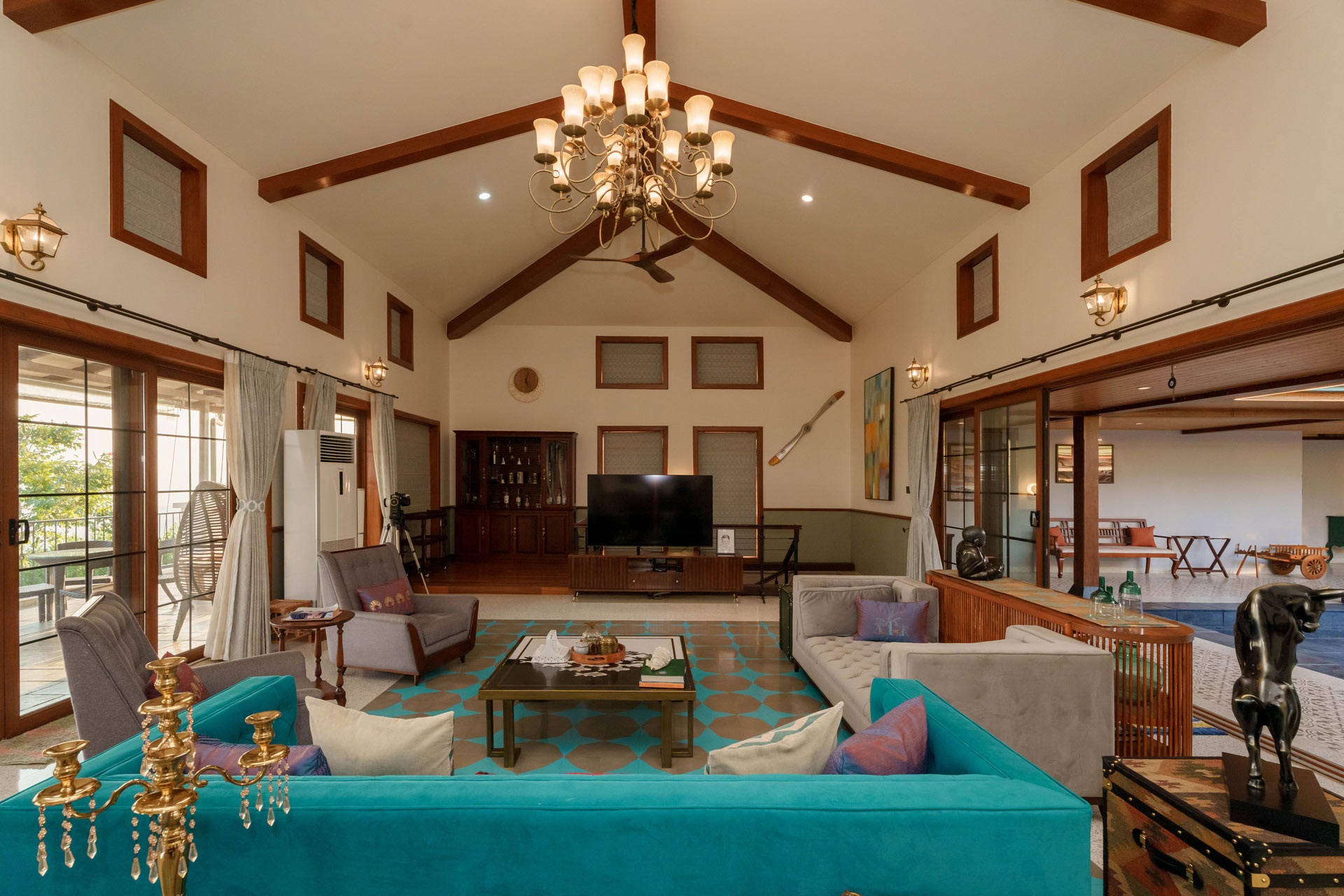 Ridgewood Mansion - Image 4