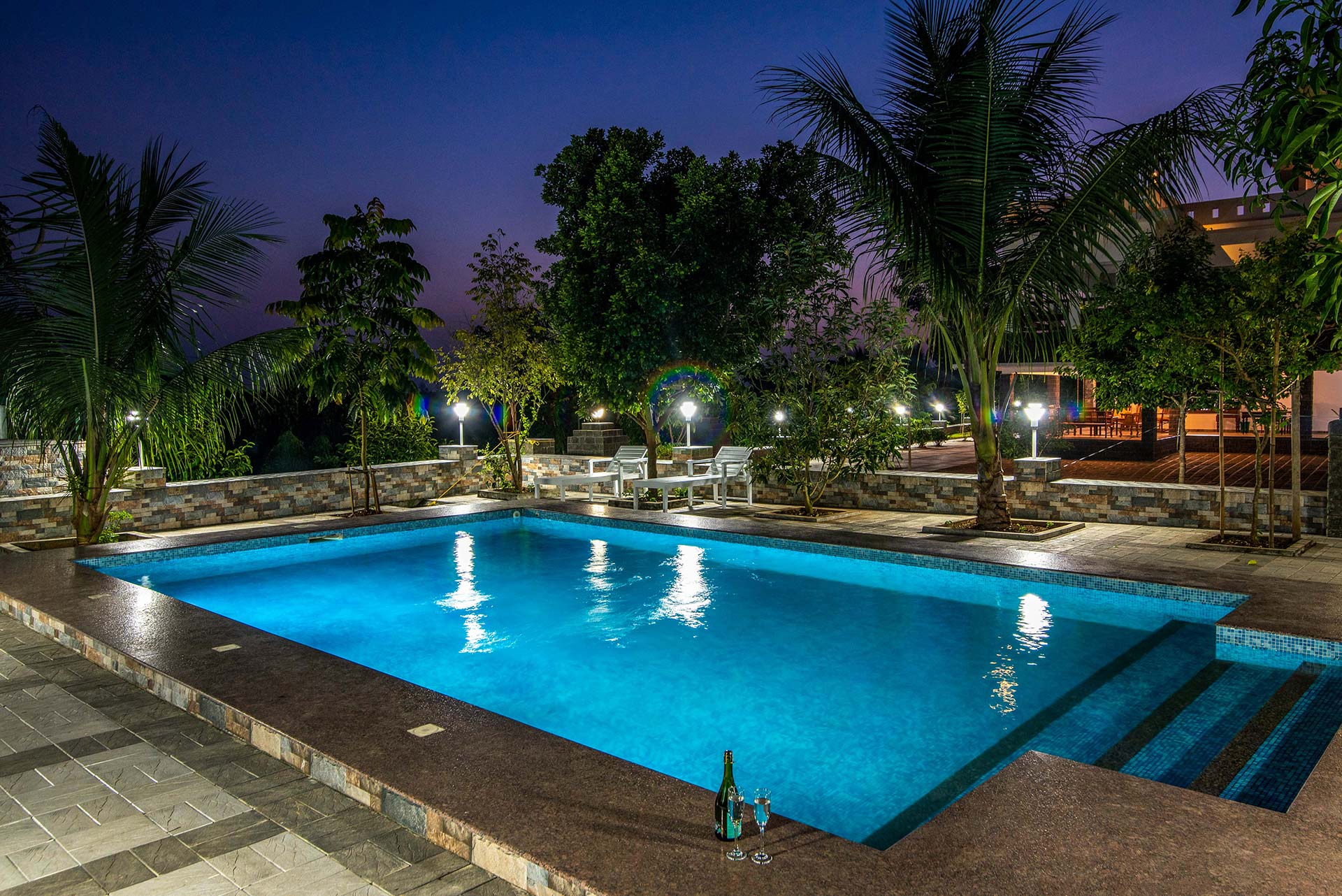 Room 1 @ Springhills Villa & Ayurvedic Spa - Image 3