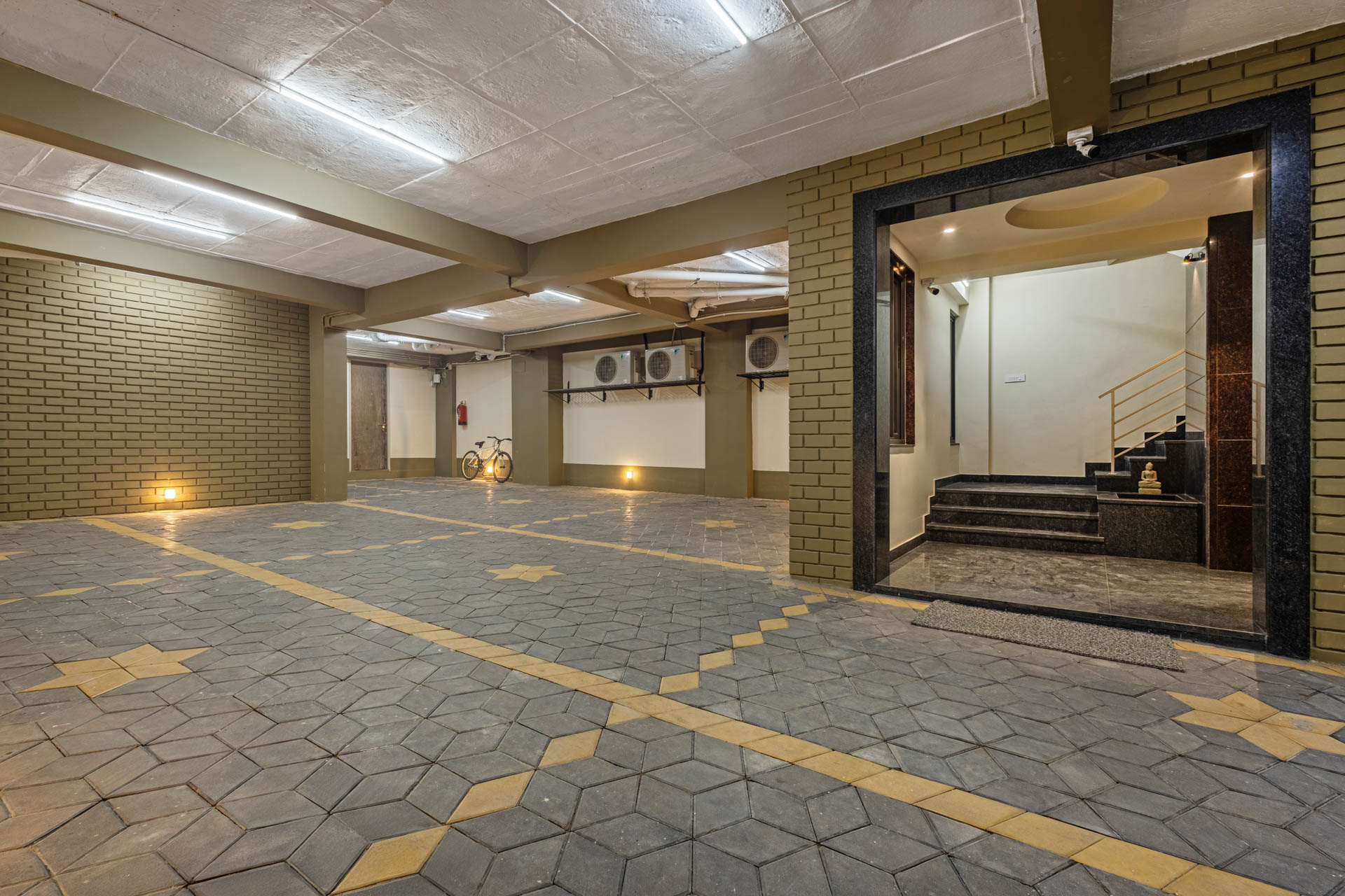 Sunrise Apartment - Image 5