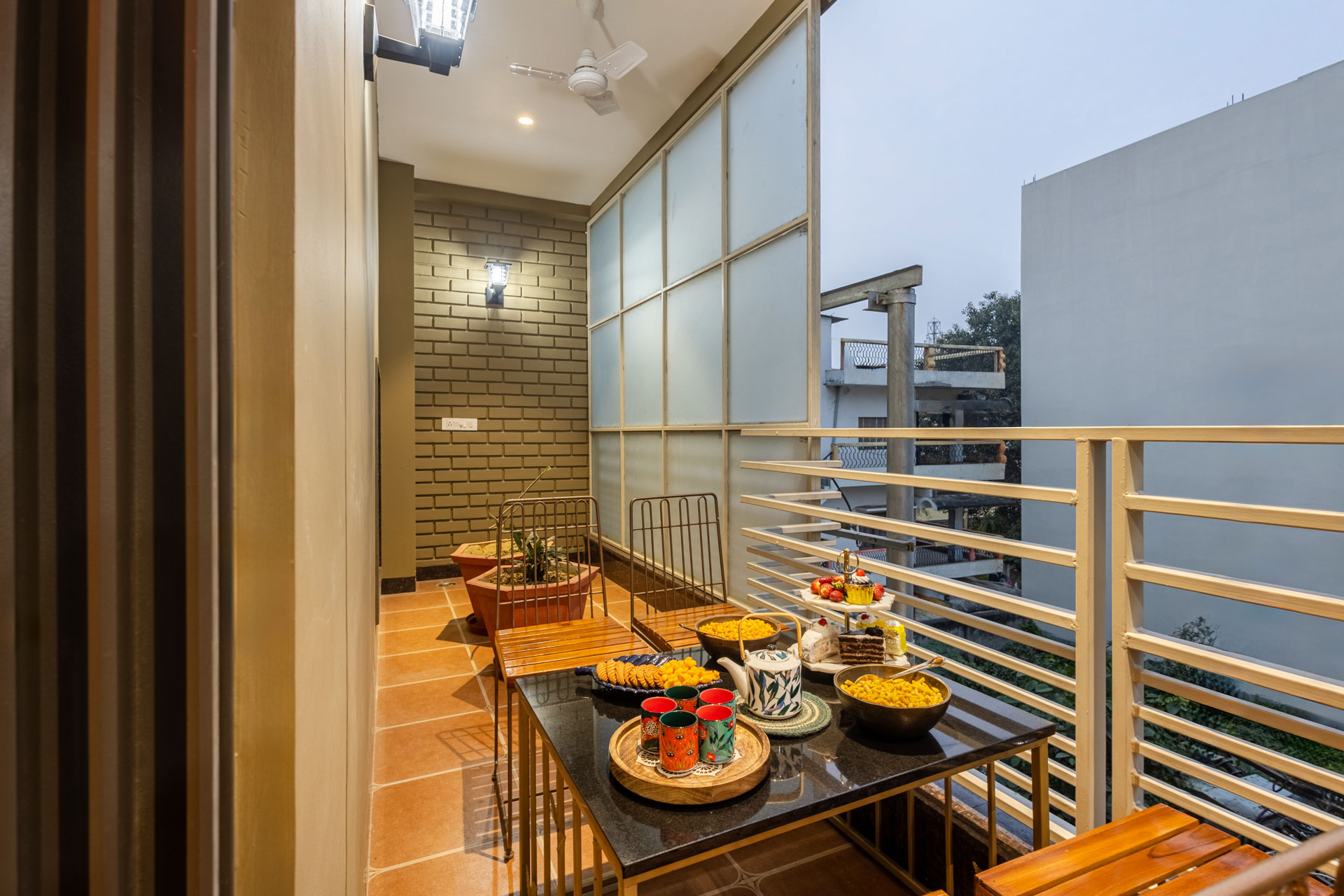 Sunrise Apartment - Image 3