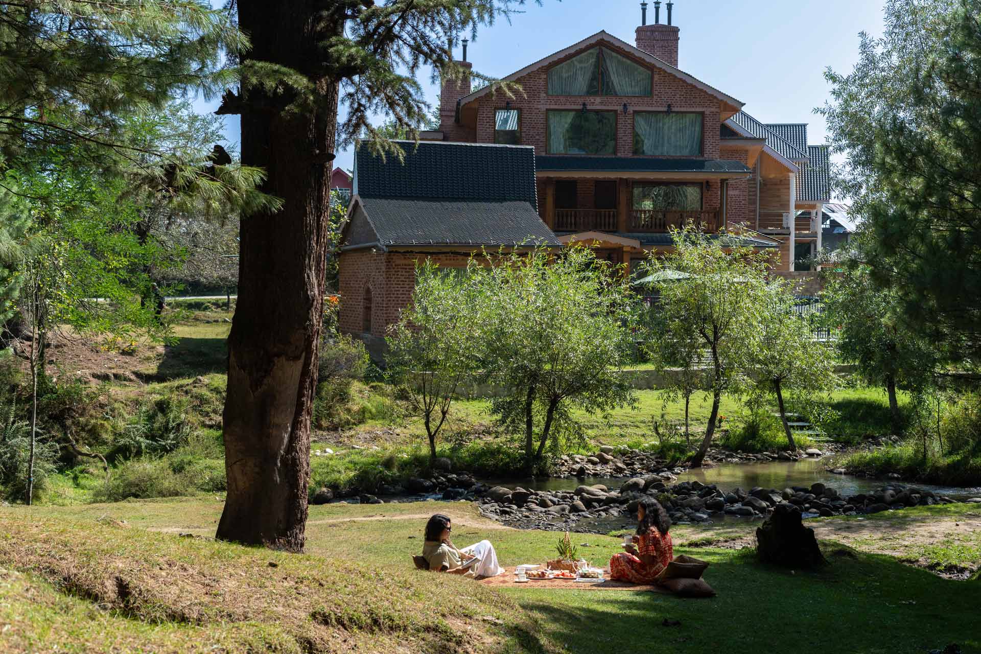 Swiss Chalet - Tangmarg - Image 5