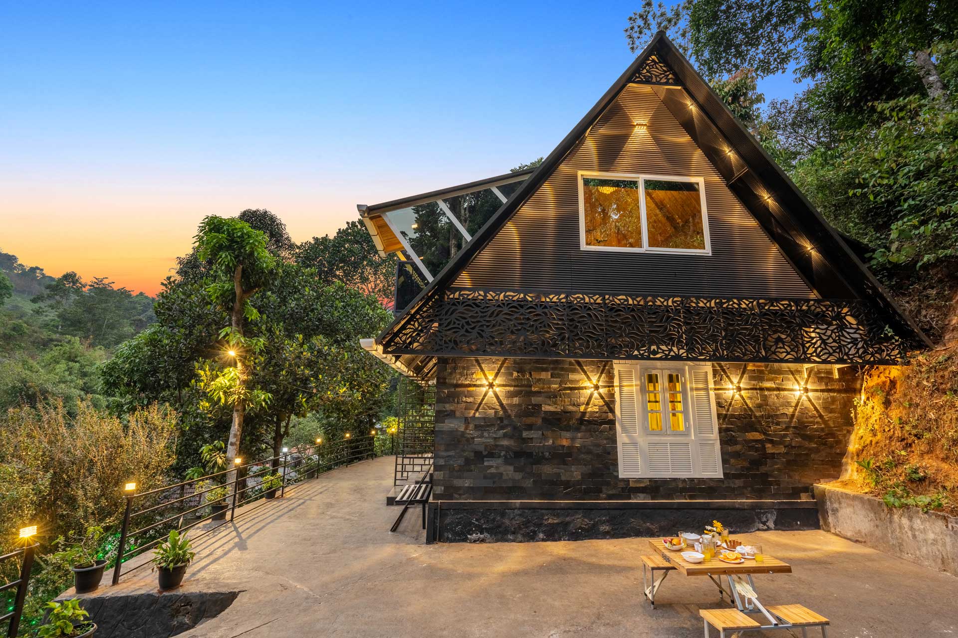 The Black Bean Cottage - Image 2