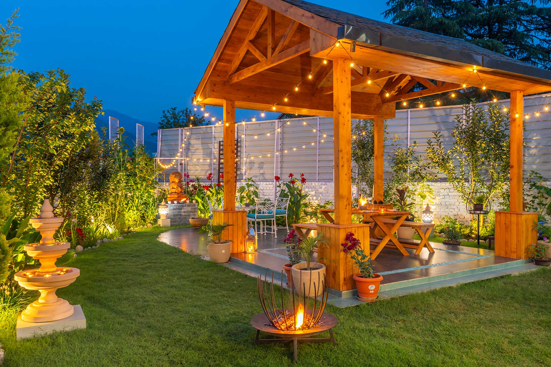 The Oakridge W/ Jacuzzi - Image 4