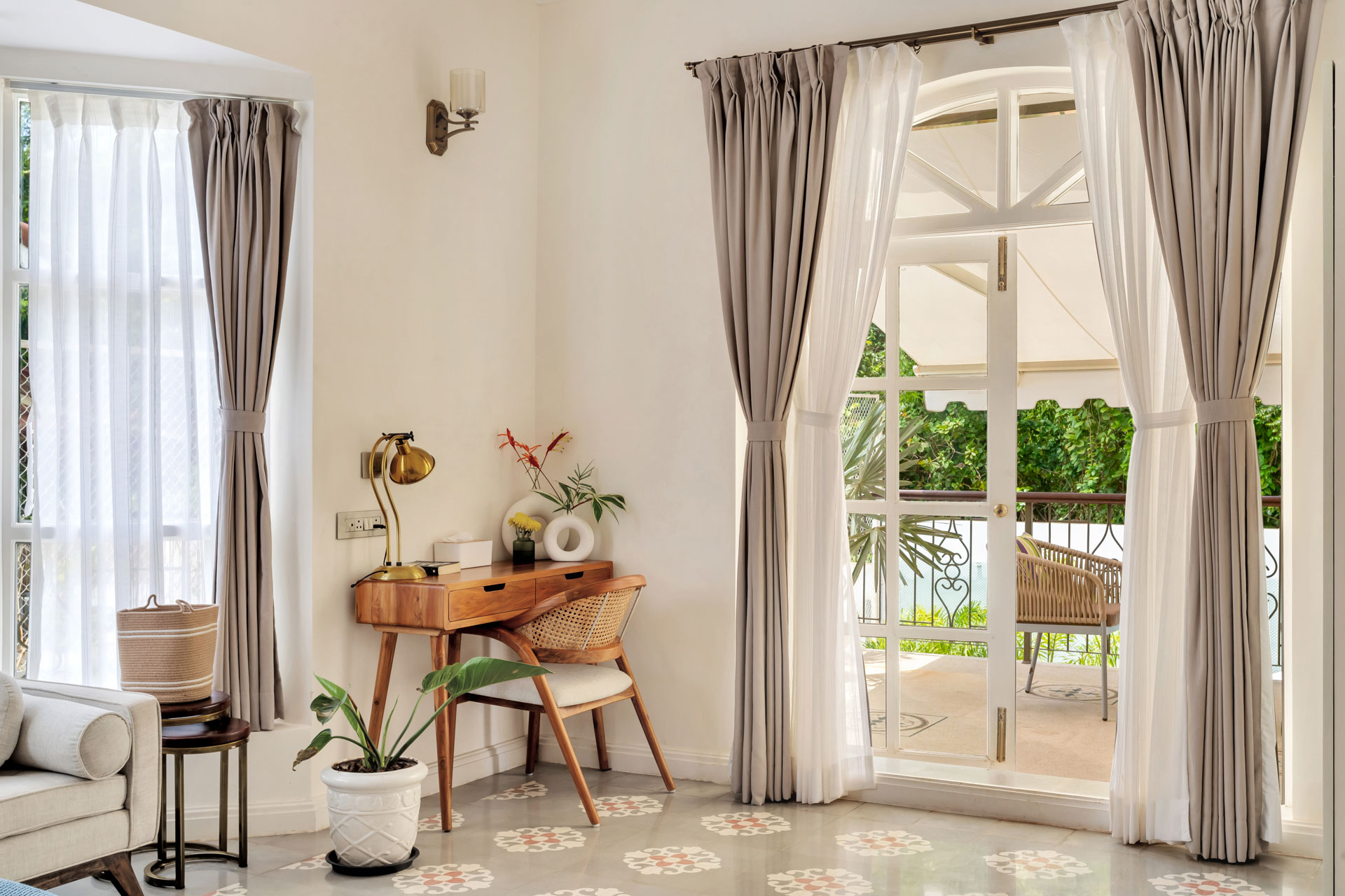 The White Palms