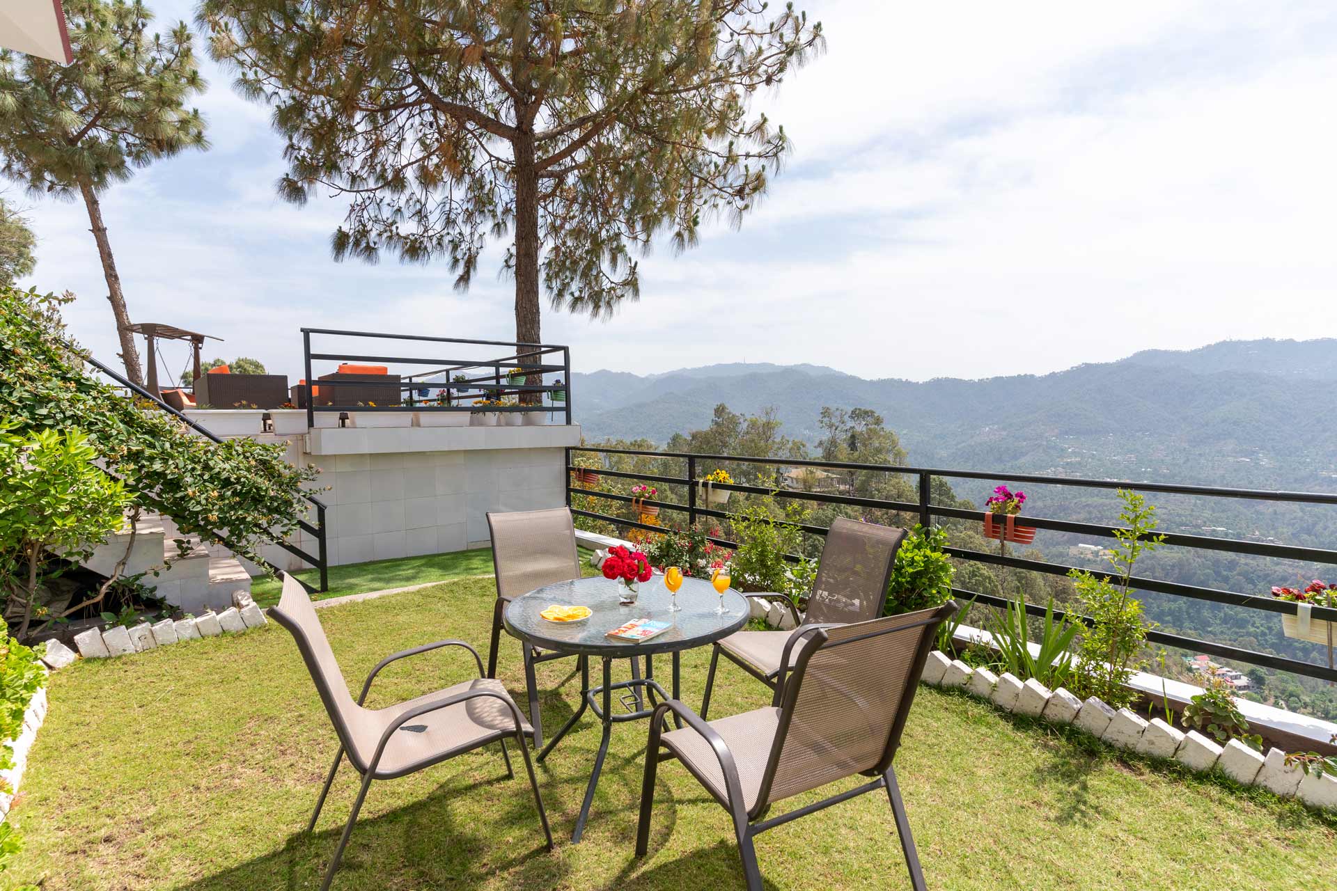Villa Woodside Meadows W/ Breakfast - Image 2