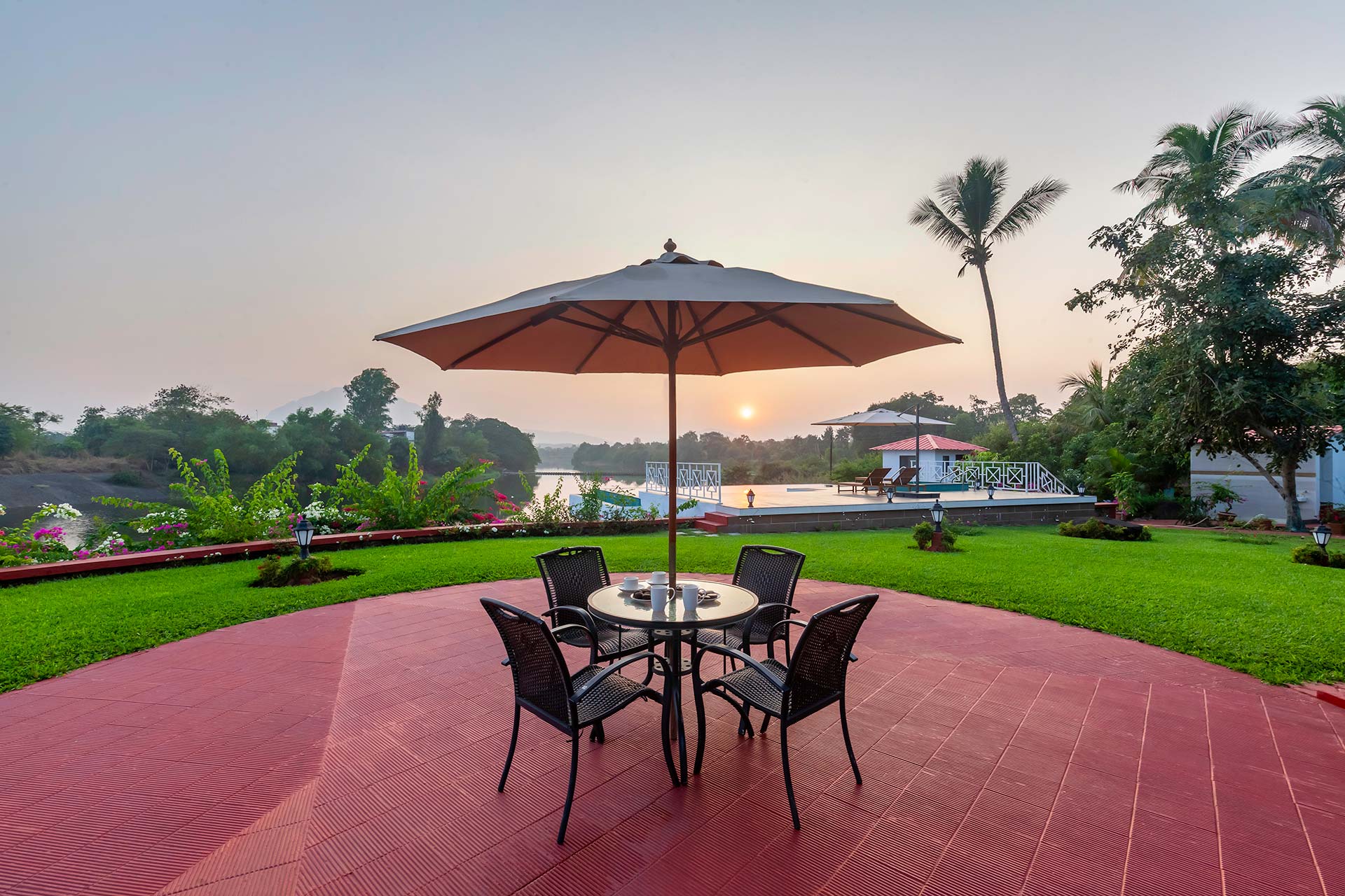 Waterway Retreat - Wada - Image 2